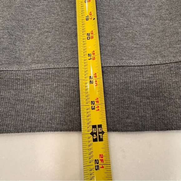 Bailey/44 women’s Deep V choker style Sweater gray size small - Picture 6 of 9